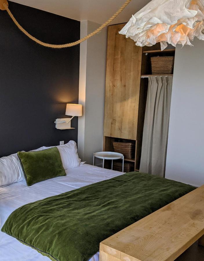 Hotel Plein Large バンドール エクステリア 写真