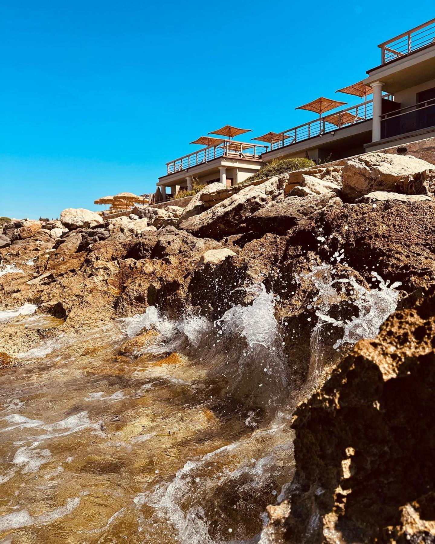 Hotel Plein Large バンドール エクステリア 写真